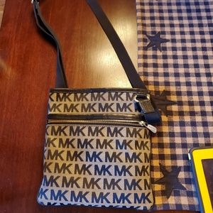 Beautiful black and tan MK crossbody